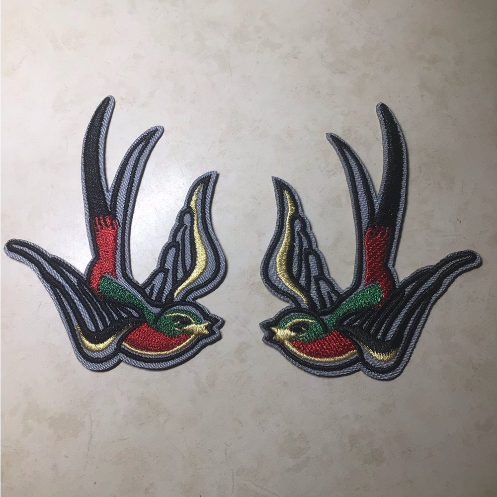 3” Pair of reverse image Swallow bird multicolor iron on patch set
